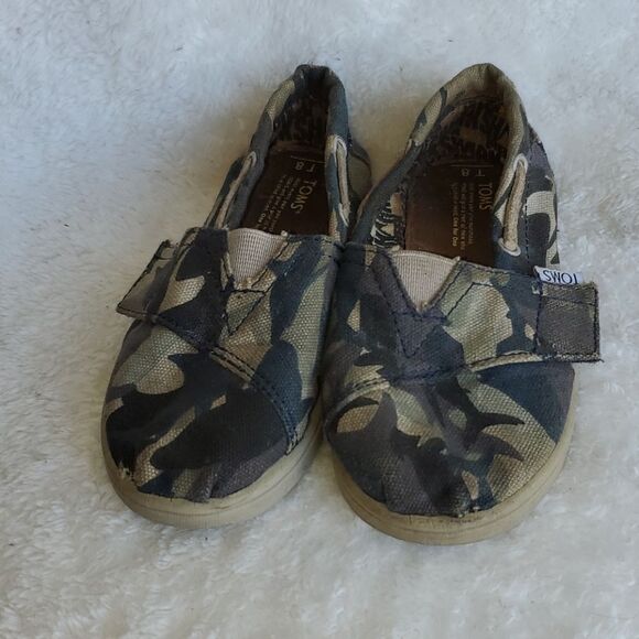 Toms Camouflage Shoes 8T - Picture 1 of 9